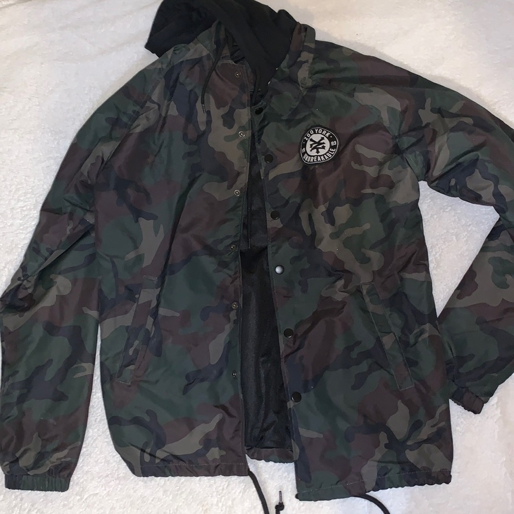 Zoo York windbreaker